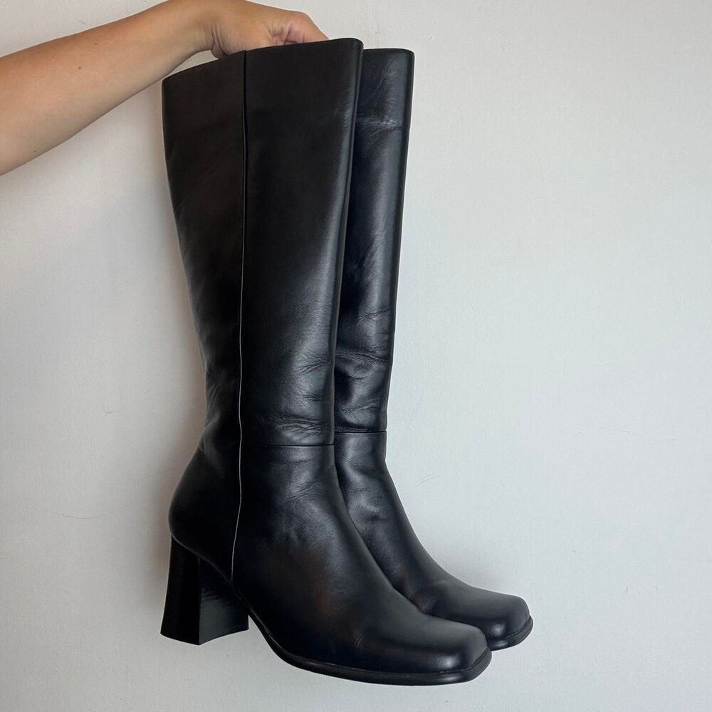 Bass Vintage 90s Y2K Black Leather Square Toe and Block Heel Knee High Boots
